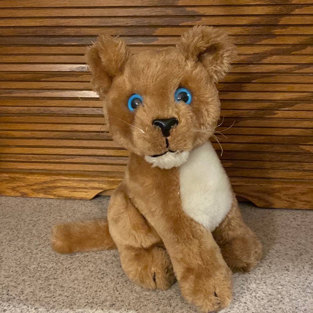 Vintage R Dakin & Co Plush Lion Cub 1978 10” Tall